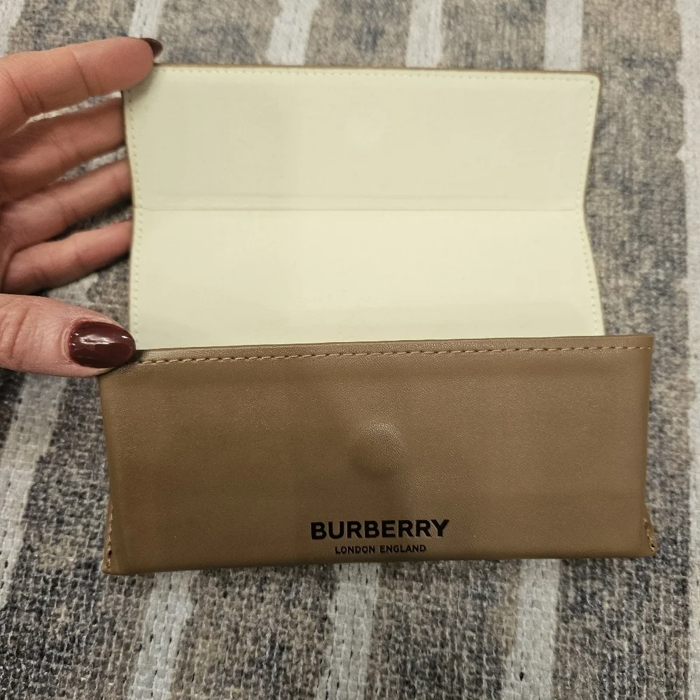NEW Burberry Tan Sunglasses Case - EMPTY